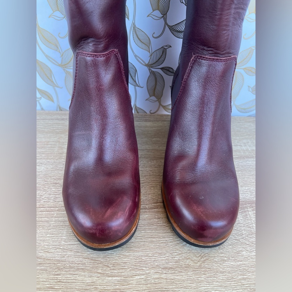 Sorel Fiona OTK Wedge Boots in Dark Burgundy Leather | Size 8.5 - Picture 5 of 10